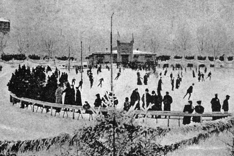 Каток на Патриарших прудах.1909.